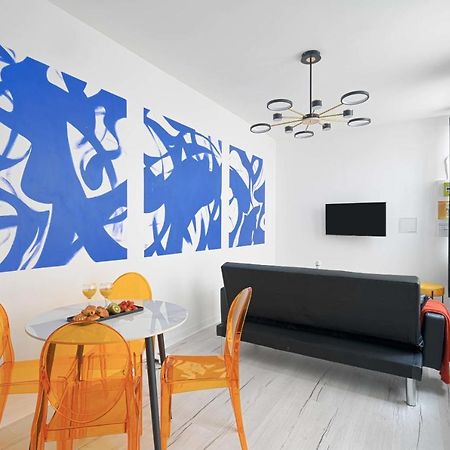 Modern Large Studio Apartment For 3 Париж Екстериор снимка