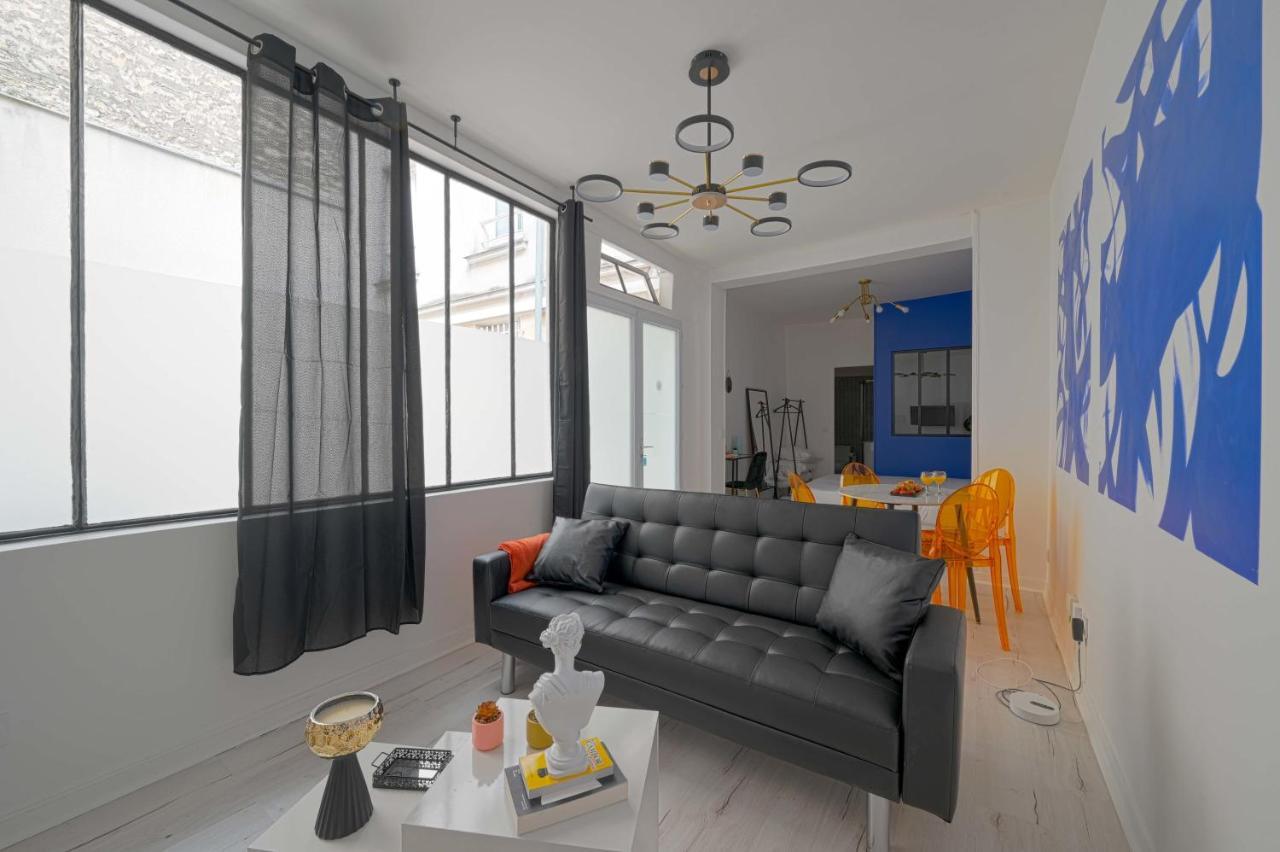Modern Large Studio Apartment For 3 Париж Екстериор снимка
