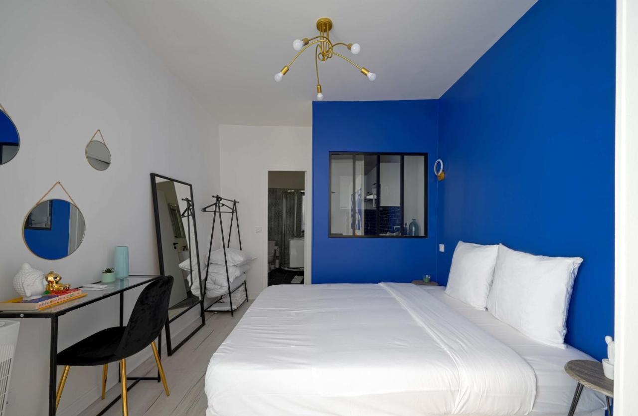 Modern Large Studio Apartment For 3 Париж Екстериор снимка